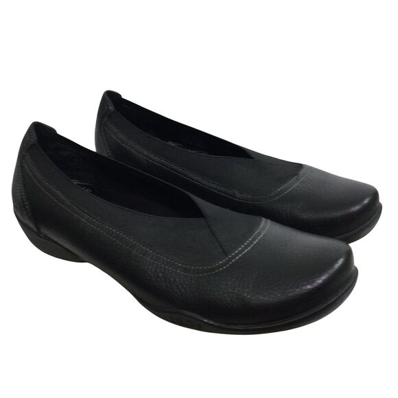 Taos Womens Lilli Slip On Elastic Opening Comfy Leather Shoes Black Size 9.5 US - Picture 1 of 10